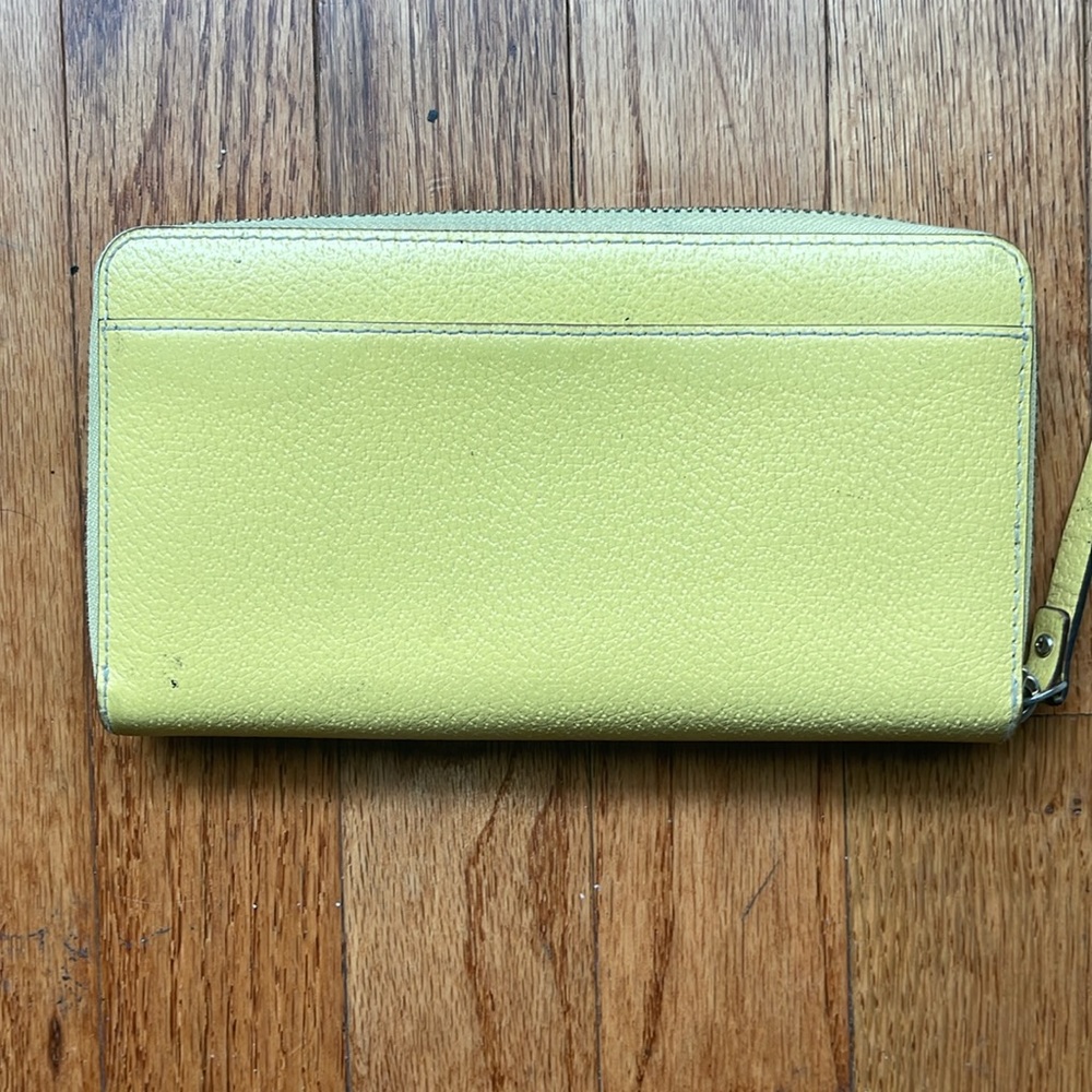 Kate Spade Wallet - Picture 2 of 5
